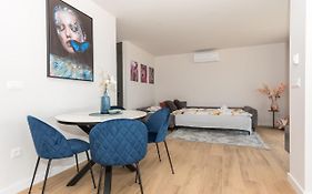 Luxury Adria Sea & City View Apartment